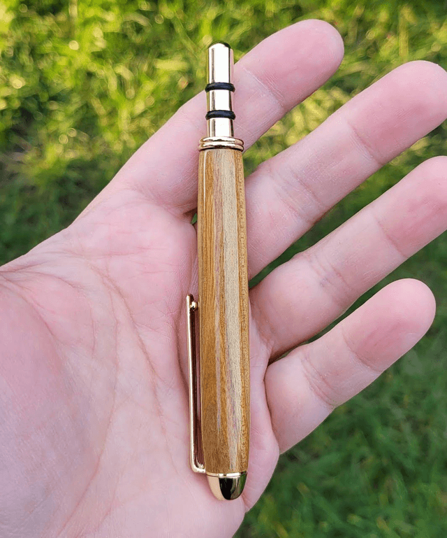 Mini Ciseau doré en sumac