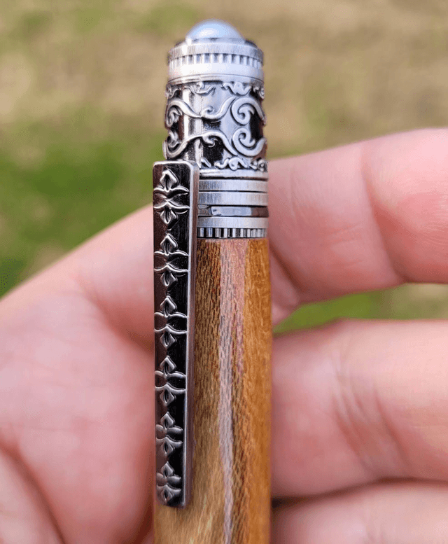 Stylo Ornate Pearl en murier