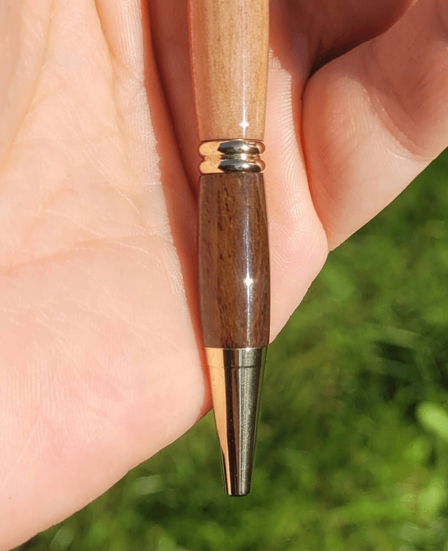 Stylo Teacher doré en red heart, ziricote et sorbier