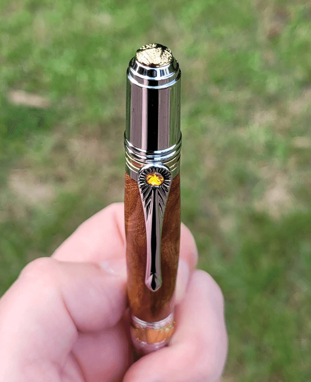 Stylo Ambre en loupe d'orme